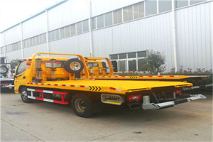 永和附近拖车救援搭电